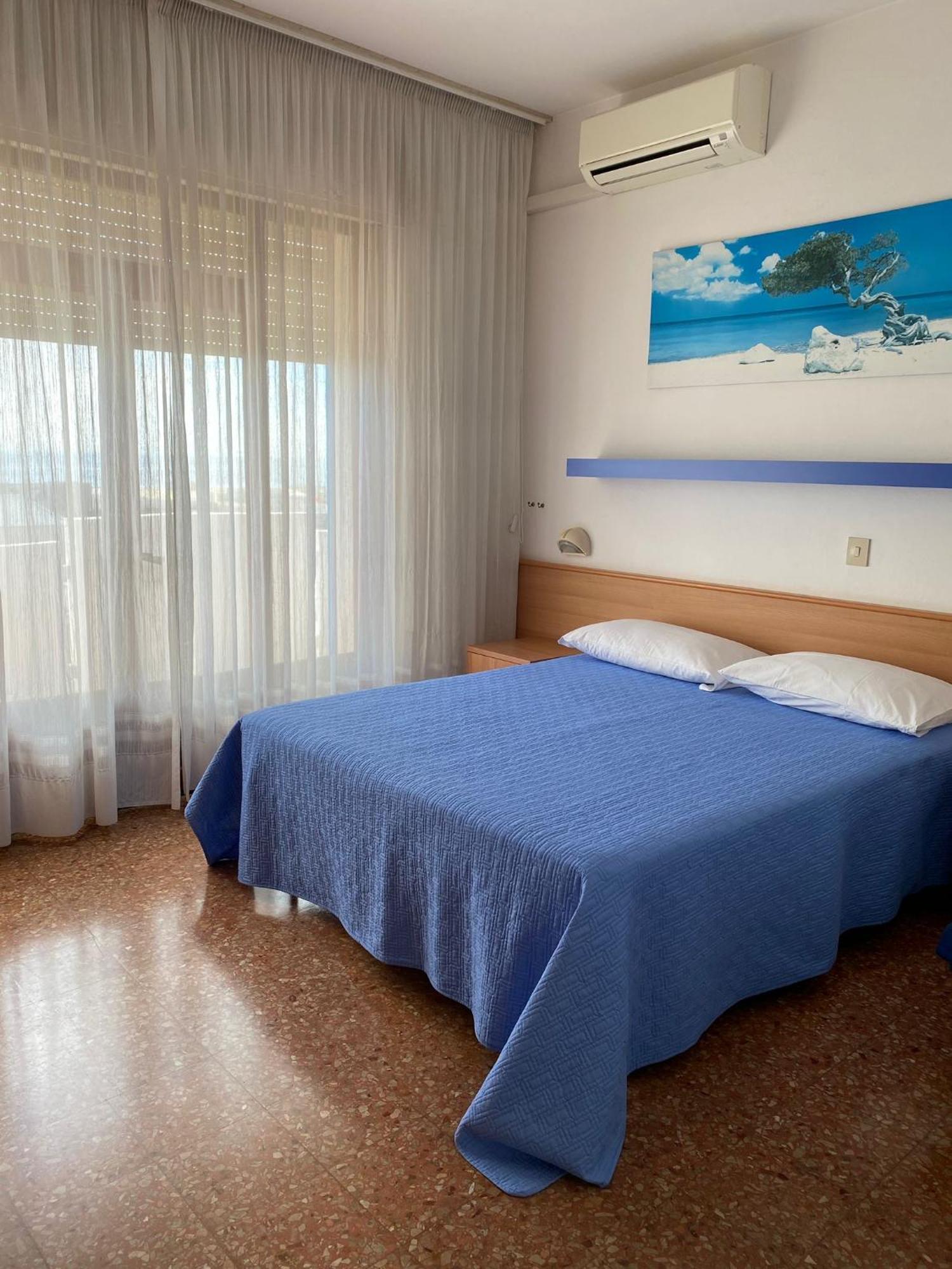 Ariston Hotel