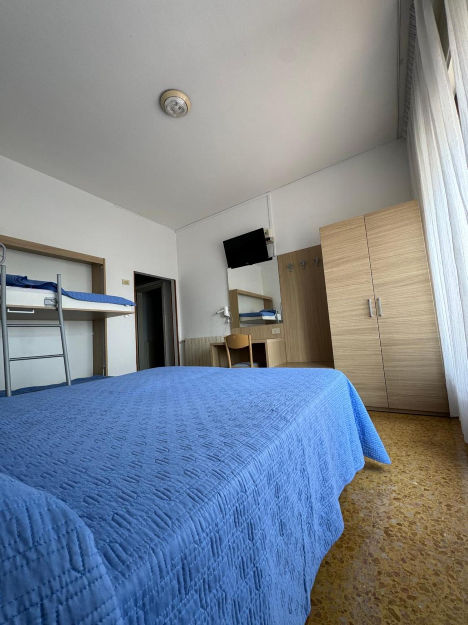 Ariston Hotel